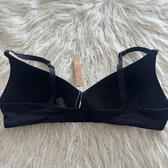 Skims Wireless Form Push Up Plunge Bra Onyx Size 40B - Picture 6 of 8